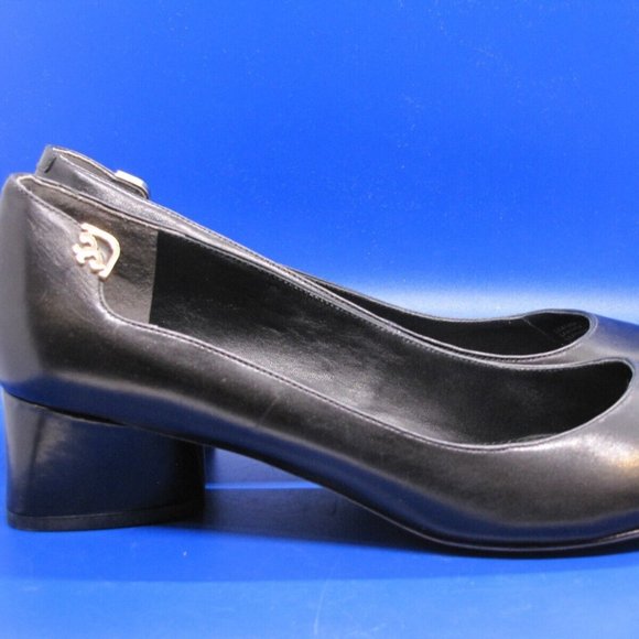 Tory Burch Elizabeth Round Toe Black 1.75" Block Heel with Ankle Details 9.5M - Picture 6 of 16